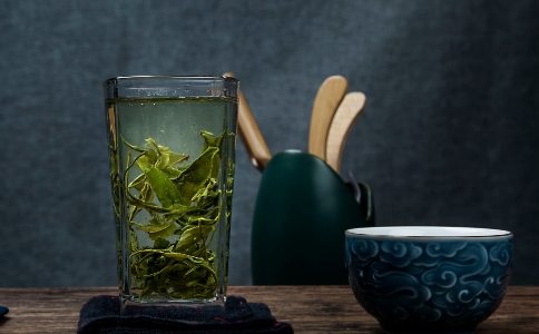 喝什么茶能提神醒腦？4克綠茶相當于一杯咖啡